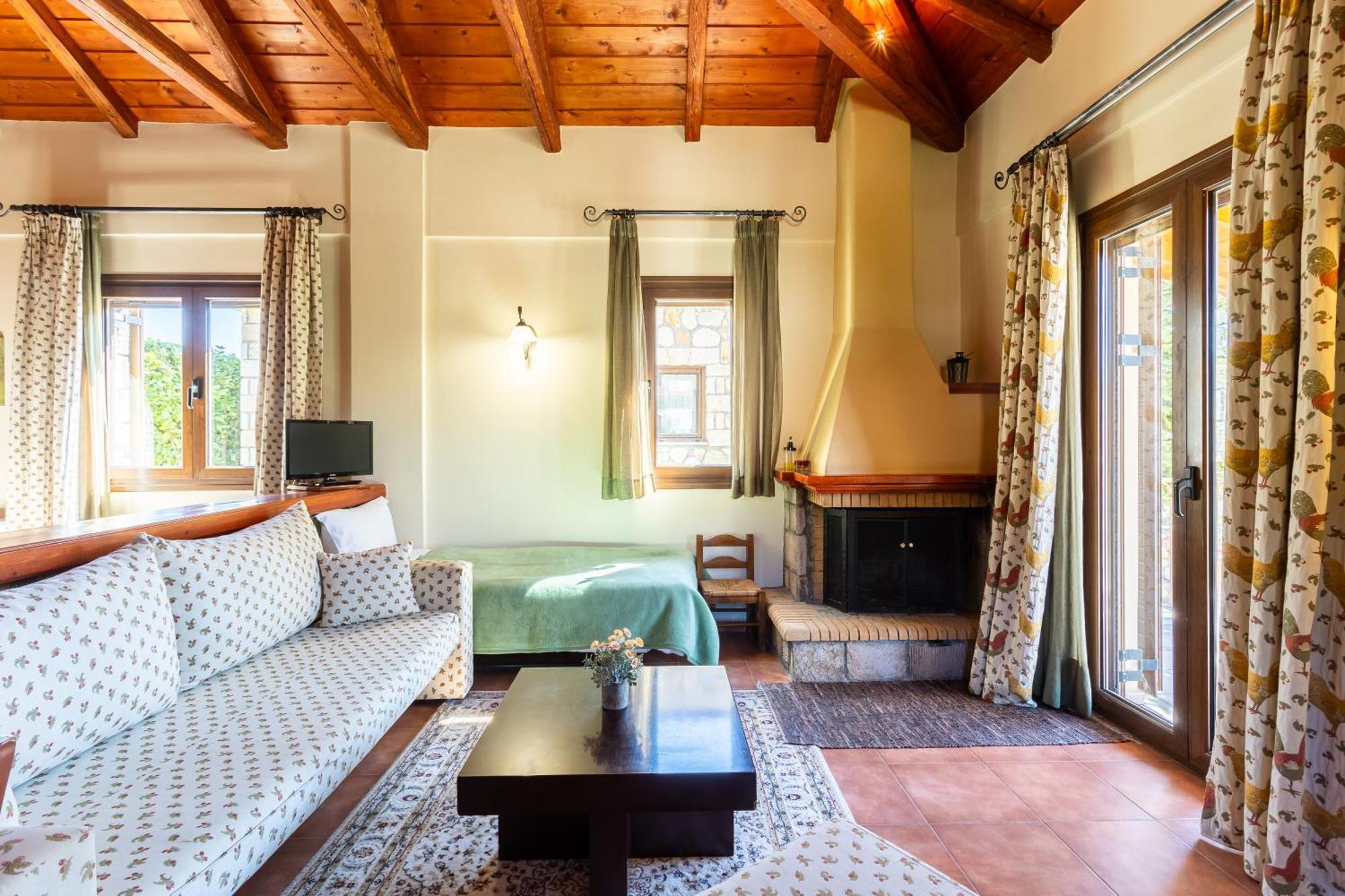 Pleiades Studios All Season Gems - Korinthos Stone Retreats Kalianoi Екстер'єр фото
