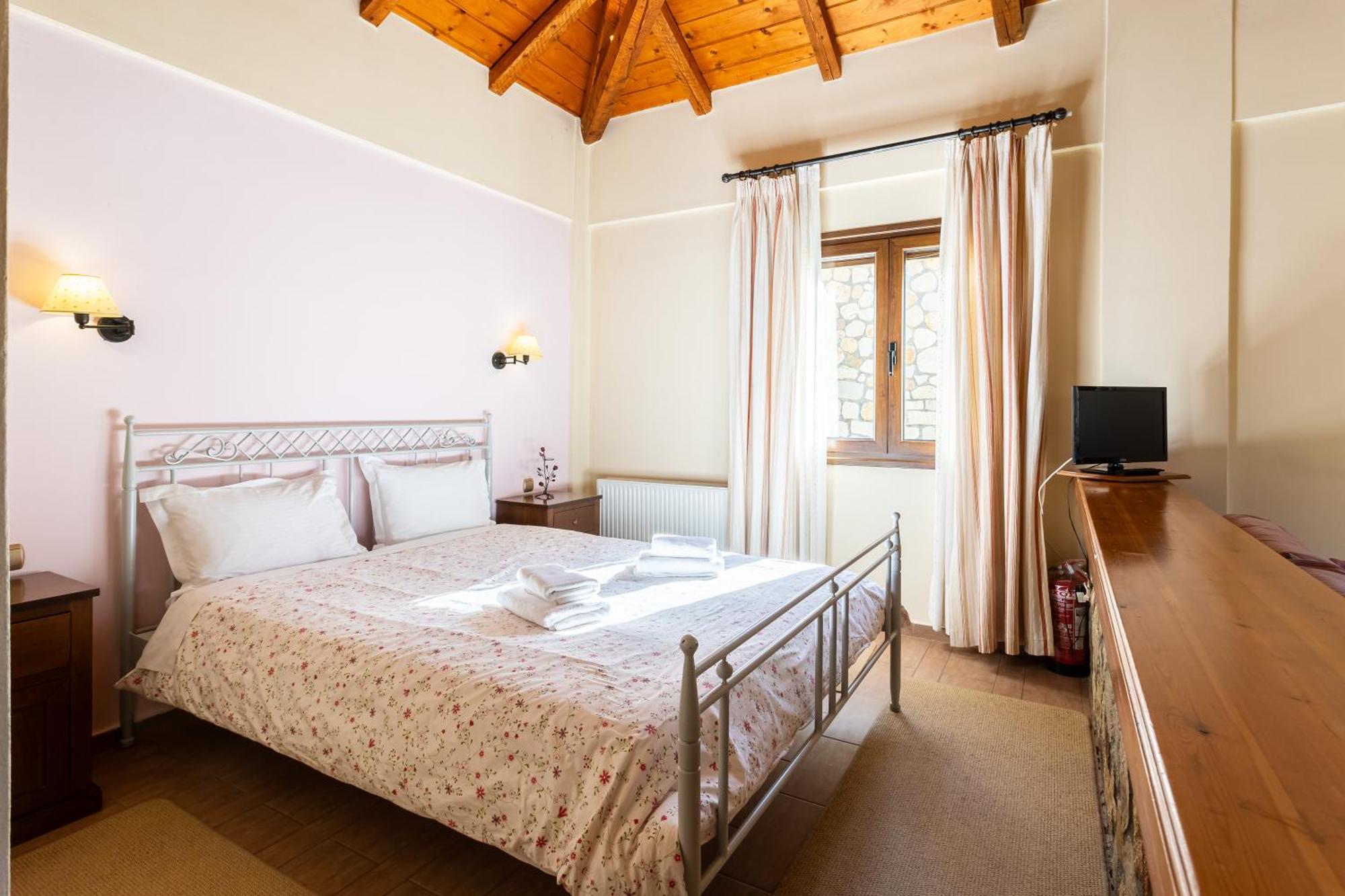 Pleiades Studios All Season Gems - Korinthos Stone Retreats Kalianoi Екстер'єр фото
